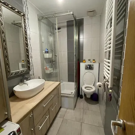 Comfy & Cozy - Parking בלגרד